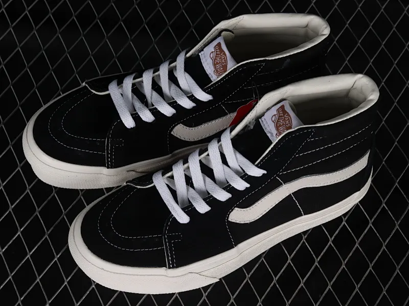 All categories Vans Vans series Vans Hi Vans high-top Vans SK8-Hi VR3 Vans official classic black and white simple casual canvas shoes VN0005UN1KP